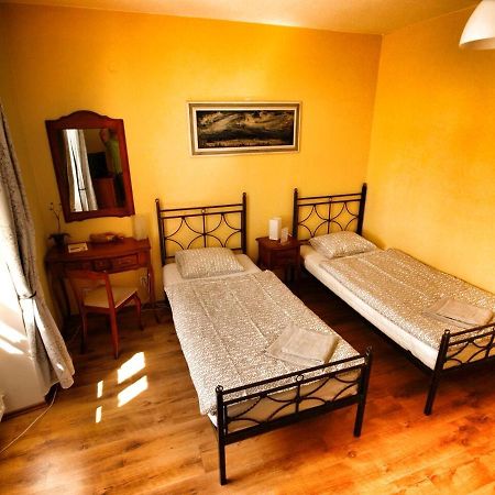 Hotel Pod Koksinem Spalene Porici Екстер'єр фото