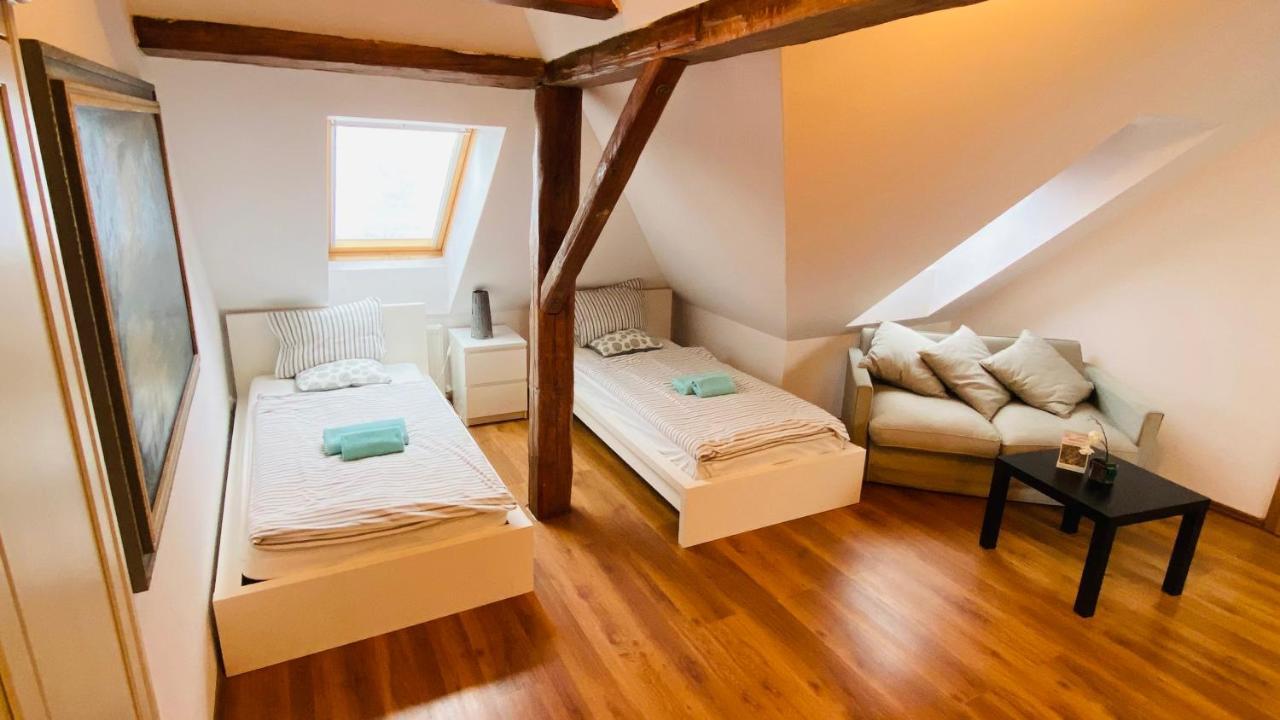 Hotel Pod Koksinem Spalene Porici Екстер'єр фото